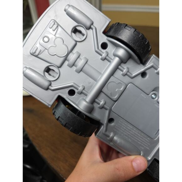 Disney Mickey Mouse Clubhouse Fire Truck Engine - Working Sounds And Lights - Picture 14 of 14